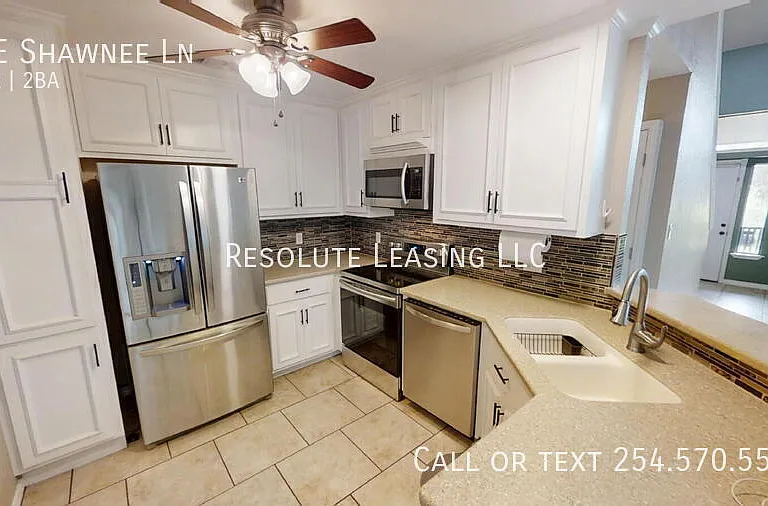 8 E Shawnee Ln — Photo 6