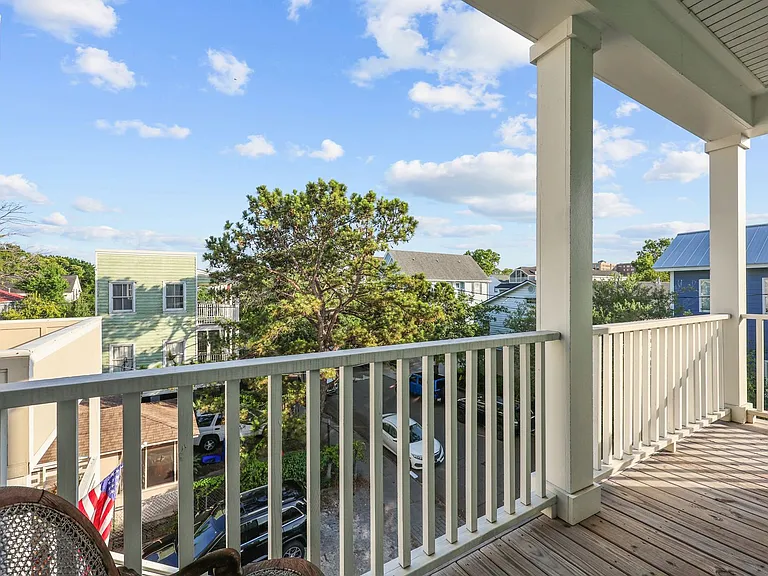 48 Aiken St — Photo 37