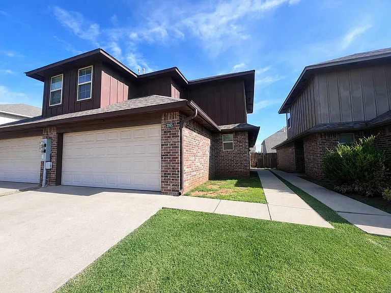 2165 Buena Vida Ln — Photo 1