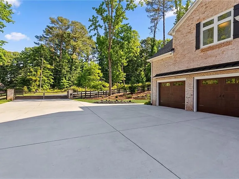 15448 Hopewell Rd — Photo 67