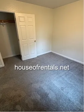 906 Pear St #D — Photo 7