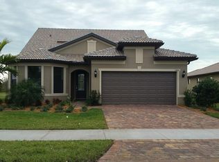 5611 Rain Lily Ct, Sarasota, FL 34238