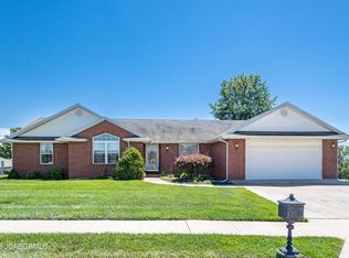 1400 E Sir Barton Dr, Columbia, MO 65202