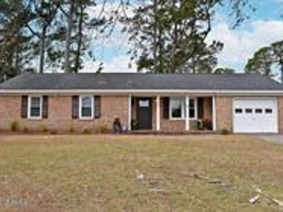 1009 Kenningston St
