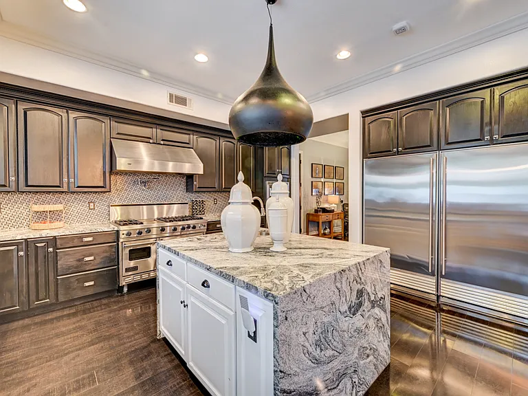 10212 Stone Briar Ct — Photo 57
