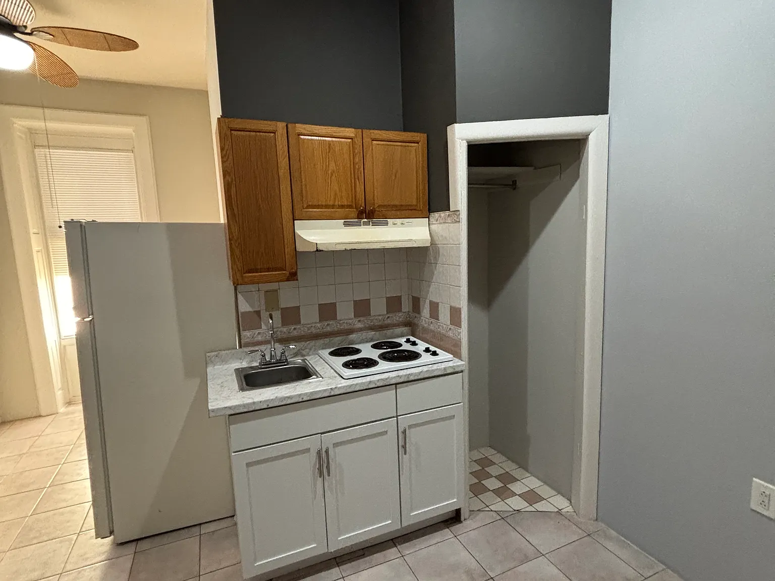 1003 W Main St — Photo 2