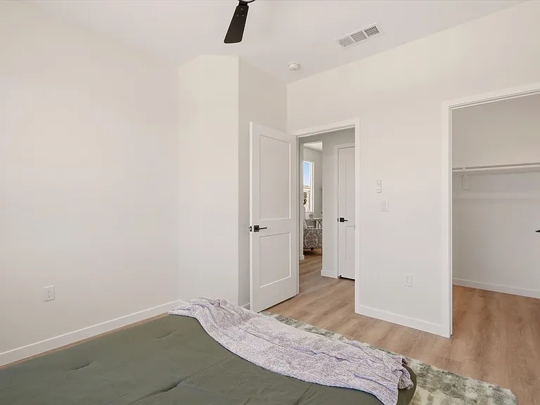 5824 Persepolis Ct — Photo 18