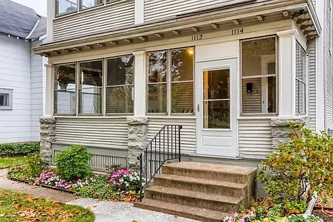 2nd image of 1112 Jefferson St NE #1