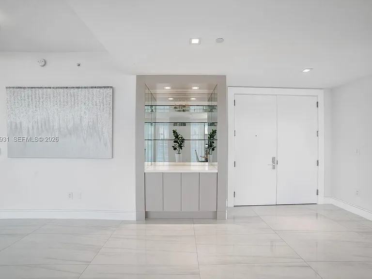 10203 Collins Ave #2501 — Photo 6
