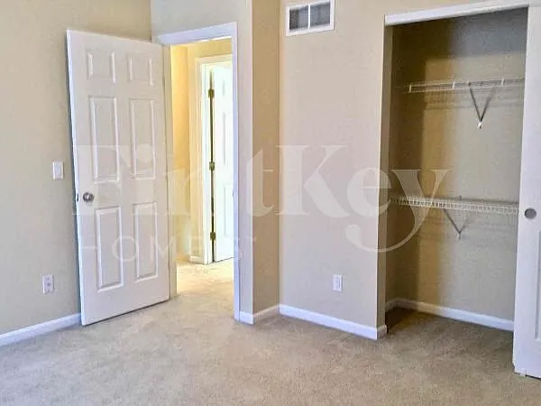 1616 Hastings Ct — Photo 16