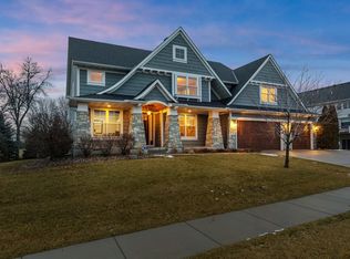 7060 Millcreek Ln N, Chanhassen, MN 55317