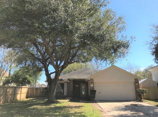 7950 Still Water St, Baytown, TX 77521