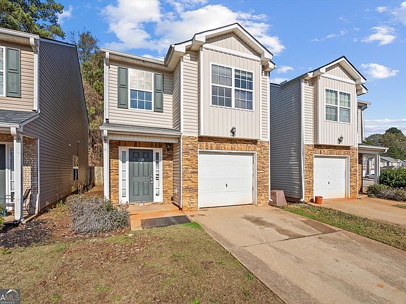 3rd image of 138 Alton Cir