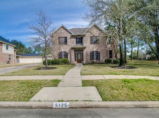 5125 Carriage Bend Dr, Katy, TX 77450