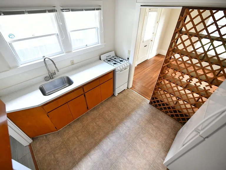 2444-2446 Dana St — Photo 15