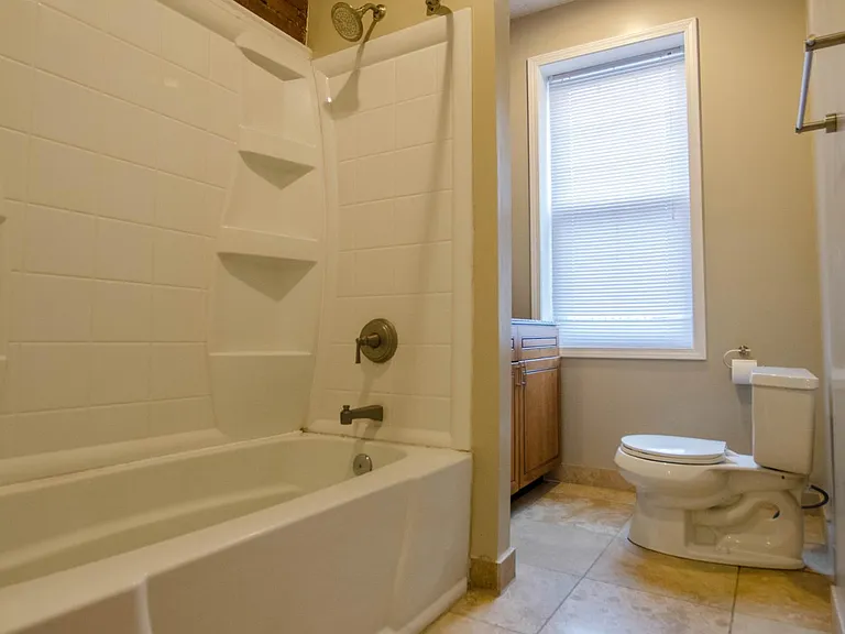 5101B Keystone St — Photo 7