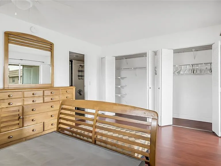703 Brittany Park #O — Photo 13