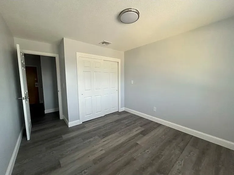 728 Beverage Hill Ave #16 — Photo 8