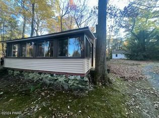 114 Slab Hill Rd, Dingmans Ferry, PA 18328