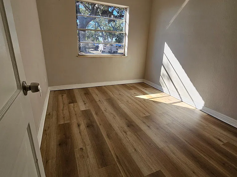 4320 S West Shore Blvd — Photo 6