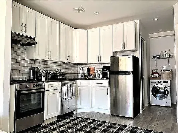 1115 47th Rd APT 3, Long Island City, NY 11101