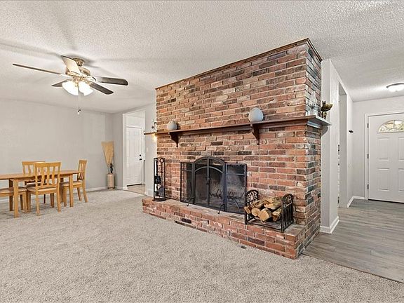 5th image of 7235 Wallace Ave