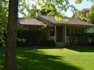 2644 McMackin Rd, Madison, OH 44057