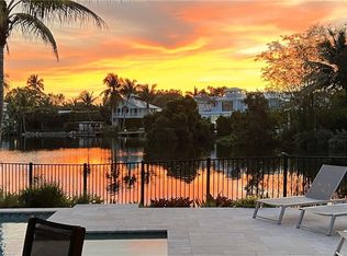 1050 11th ST N, NAPLES, FL 34102