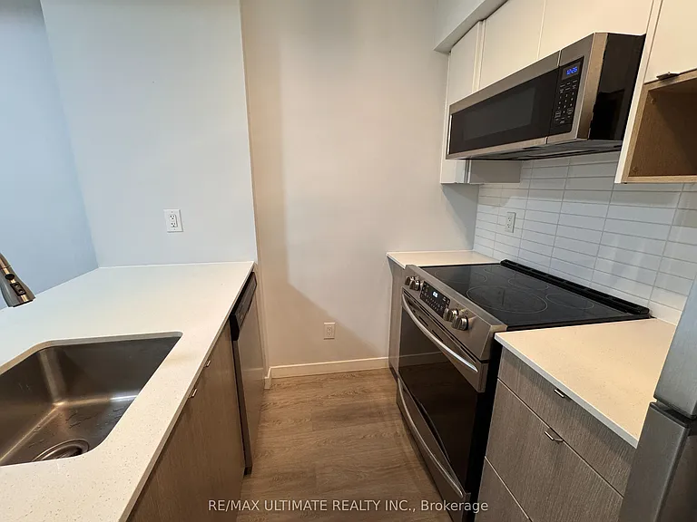 1135 Cooke Blvd #113 — Photo 9