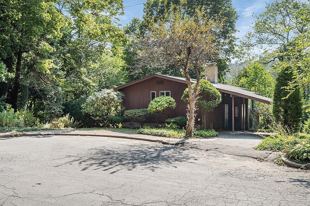 6 Valley Spring Rd, Newton, MA 02458 | Zillow