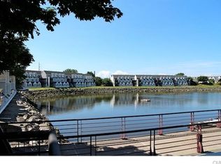 1412 Windward Rd, Milford, CT 06461