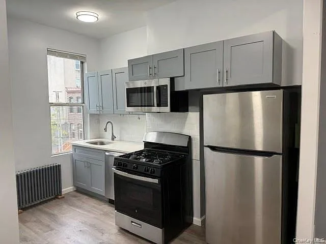 857 Woodward Ave #2R