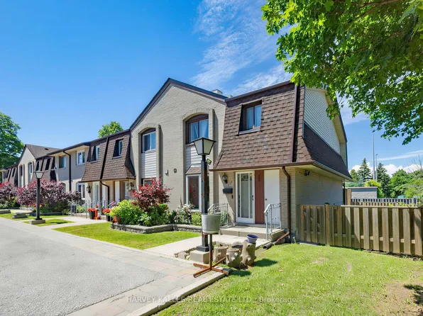 21 Livonia Pl #116, Toronto, ON M1E 4W5