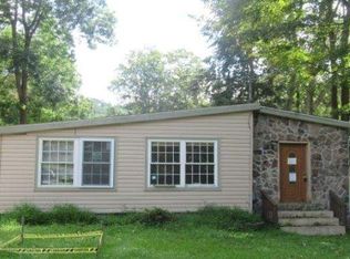 20 3rd St, Godeffroy, NY 12729