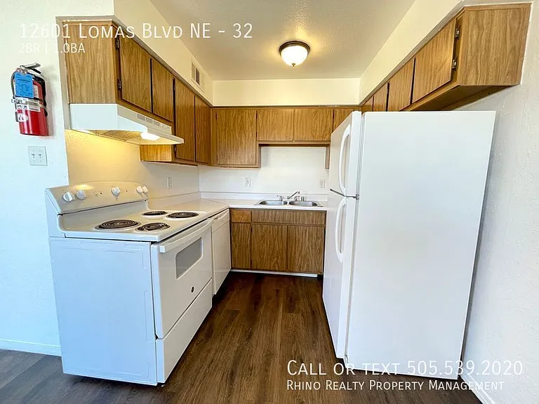 12601 Lomas Blvd NE — Photo 9