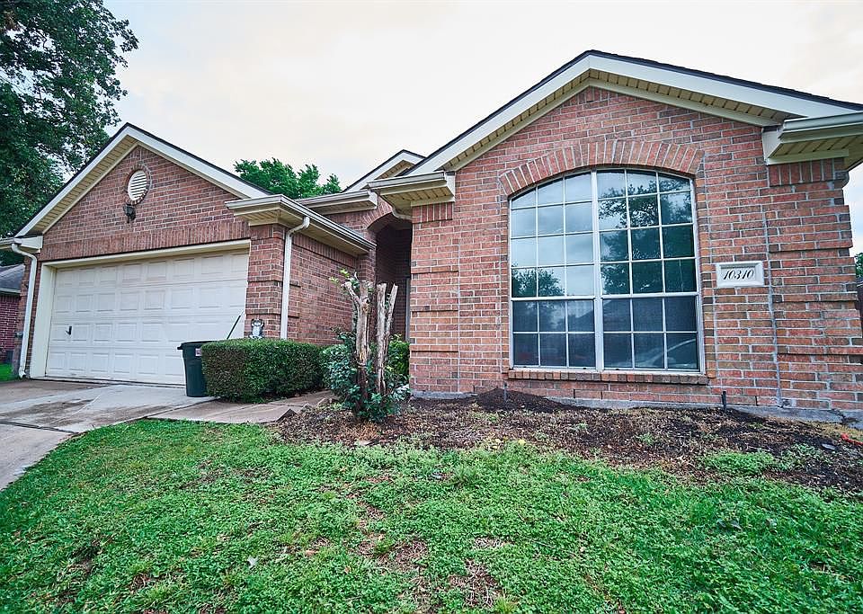 1st image of 10310 Emerald Trail Dr