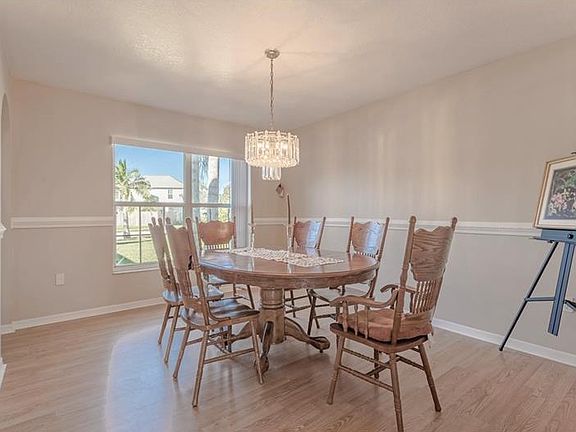 4th image of 4112 Newtonhall Dr