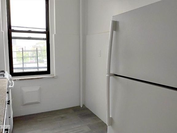 4th image of 12010 Rockaway Beach Blvd APT 308
