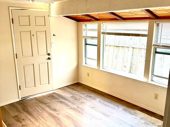 3rd image of 1241 Berwick Dr #0