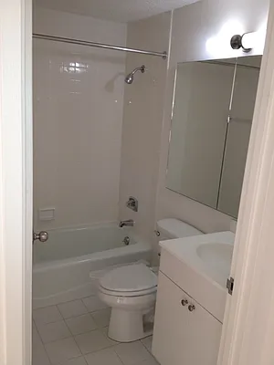 Rented by Realty Operations Group | media 2