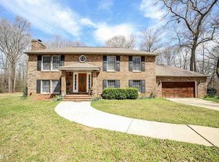 298 Hudson River Dr, Commerce, GA 30530