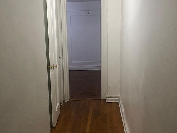 3rd image of 175 Crary Ave Floor 1