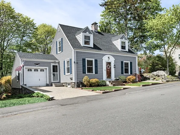 28 Burpee Rd, Swampscott, MA 01907