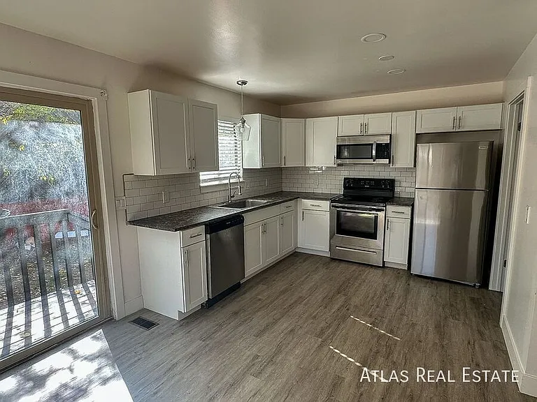 1129 W 650 North St — Photo 33
