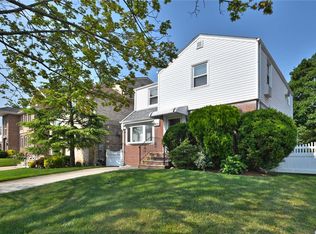 8057 209th St, Queens Village, NY 11427