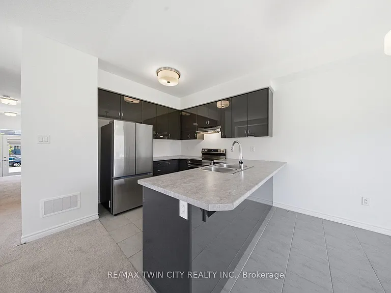 26 Copeman Ave — Photo 8