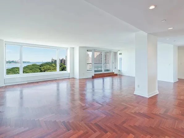 240 Riverside Blvd #10AT, New York, NY 10069