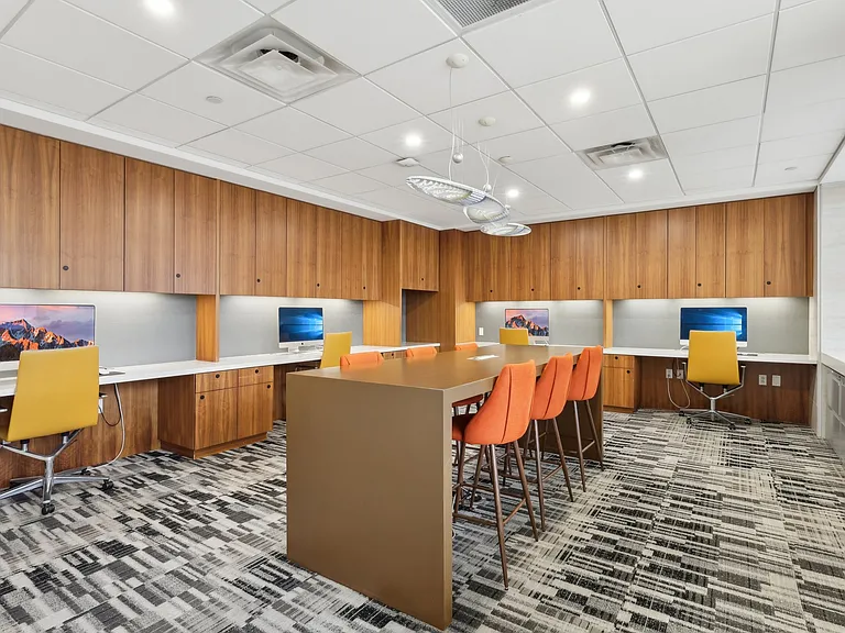 City View Apartments — Photo 17