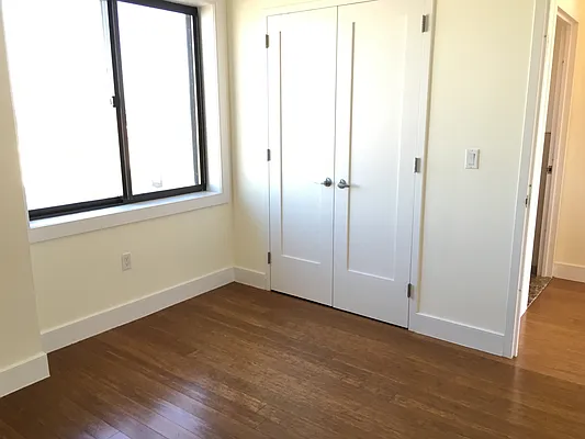 Rented by NY Space Finders Inc. | media 31