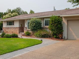 5020 Del Rio Rd, Sacramento, CA 95822